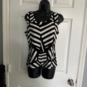 Calvin Klein Black and White colorblock printed sleeveless blouse - size M